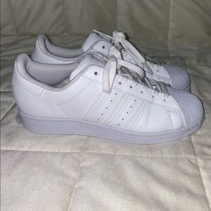 Adidas Superstar Women’s
